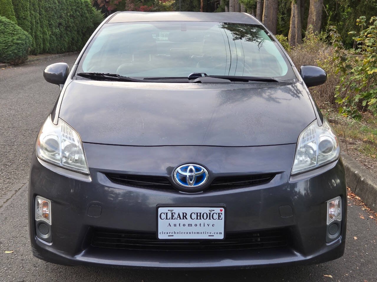 Used 2011 Toyota Prius Four w/ Navigation Pkg FWD image 2