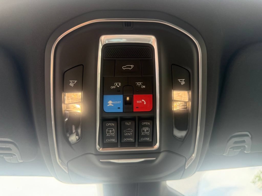 New 2026 Jeep Grand Wagoneer 4WD image 33