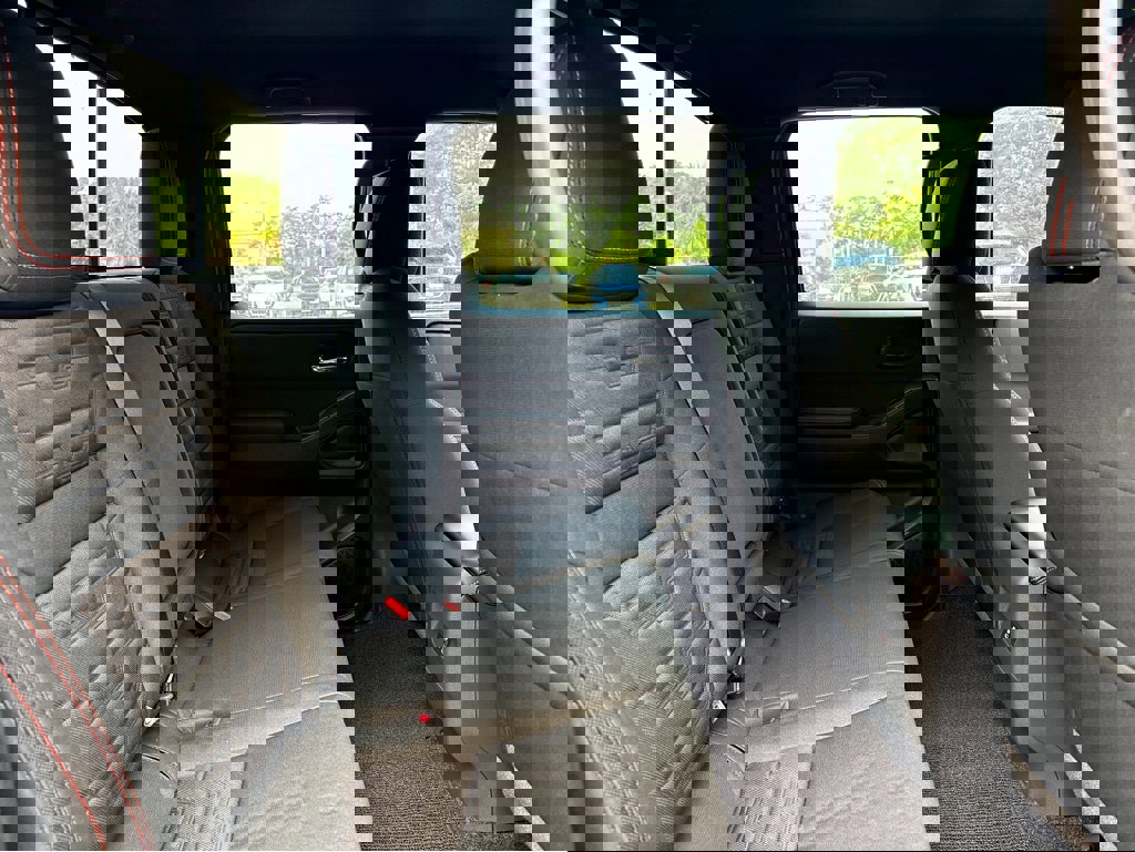 New 2025 Nissan Frontier PRO-4X w/ Black Accent Package image 13