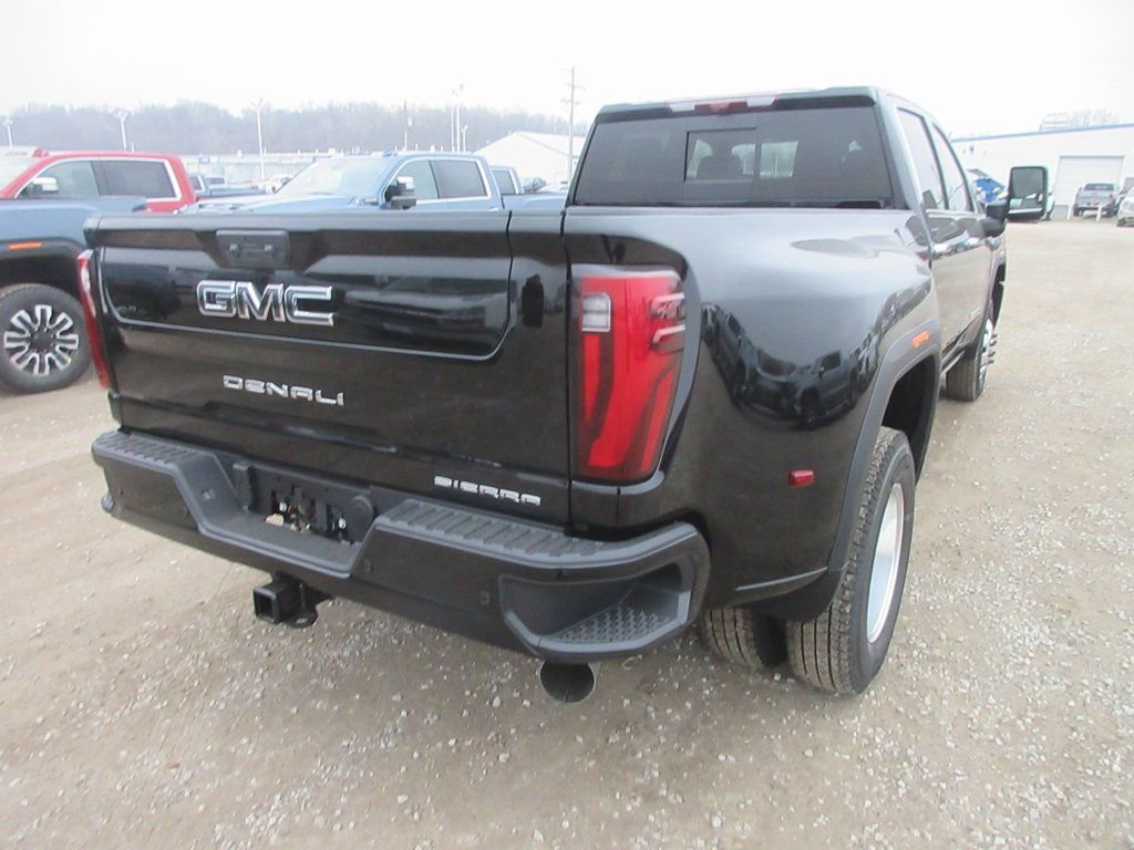 New 2026 GMC Sierra 3500 Denali Ultimate image 5