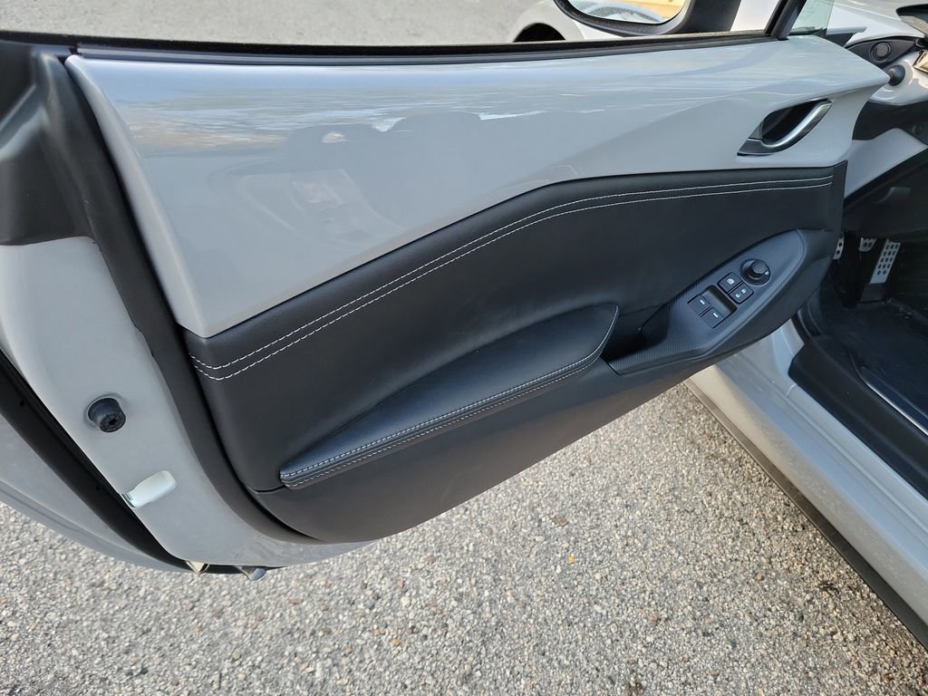 New 2026 MAZDA MX-5 Miata Club w/ Interior Package RWD image 17