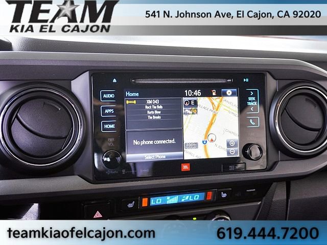 Used 2017 Toyota Tacoma TRD Sport AWD/4WD image 27