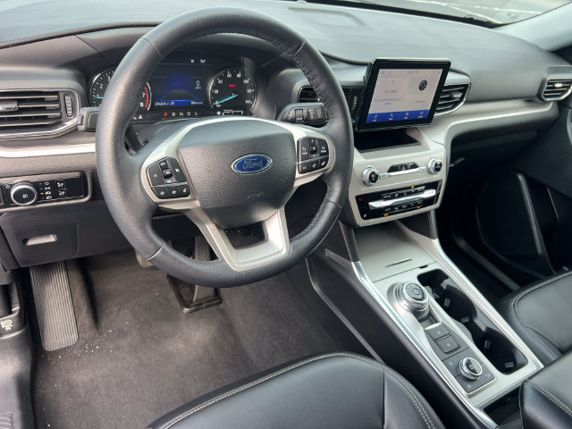 Certified 2024 Ford Explorer XLT w/ Equipment Group 202A AWD/4WD image 17