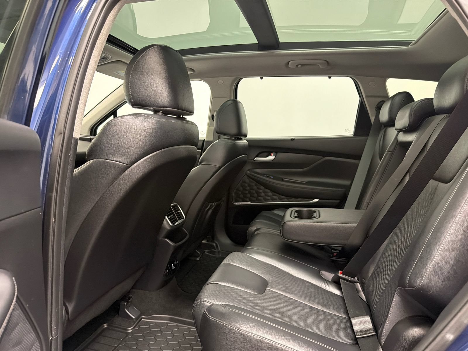 Used 2020 Hyundai Santa Fe Limited AWD/4WD image 18