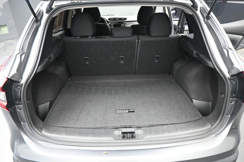 Used 2022 Nissan Rogue Sport S FWD image 14