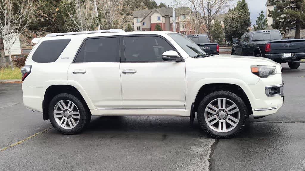 Used 2016 Toyota 4Runner Limited AWD/4WD image 2