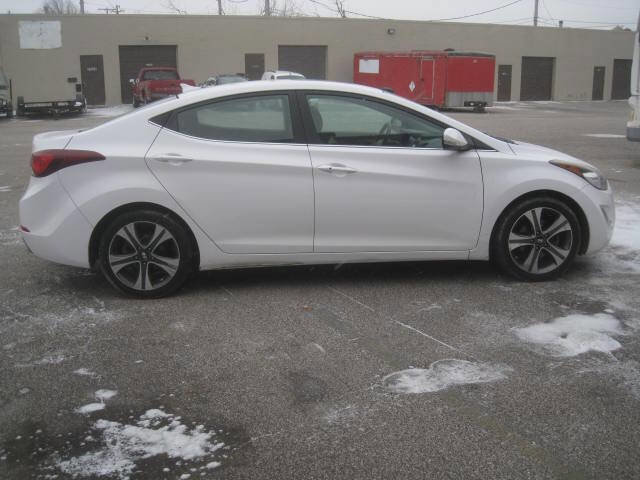 Used 2015 Hyundai Elantra Sport image 4