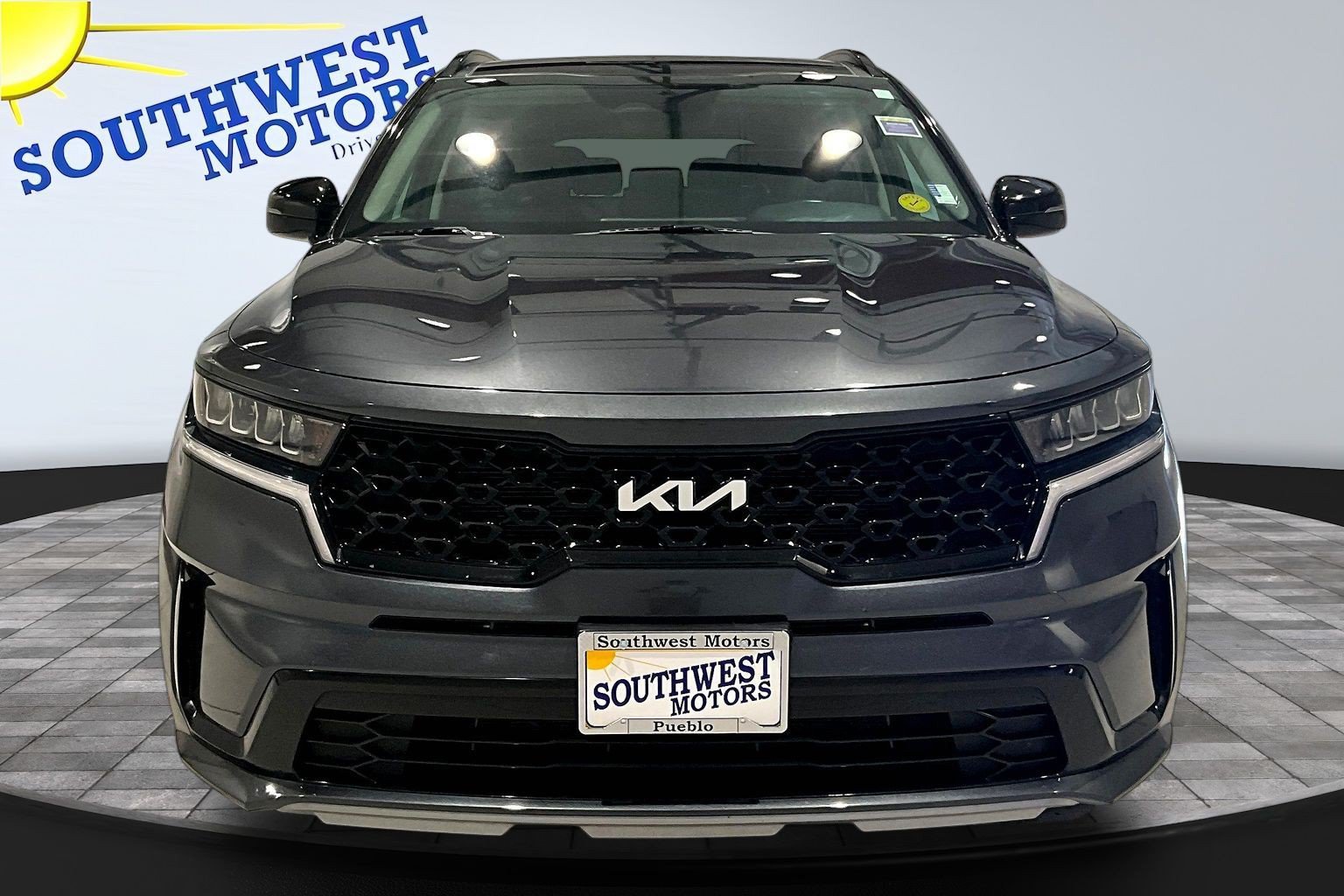 Used 2023 Kia Sorento S w/ Panoramic Sunroof Package FWD image 2