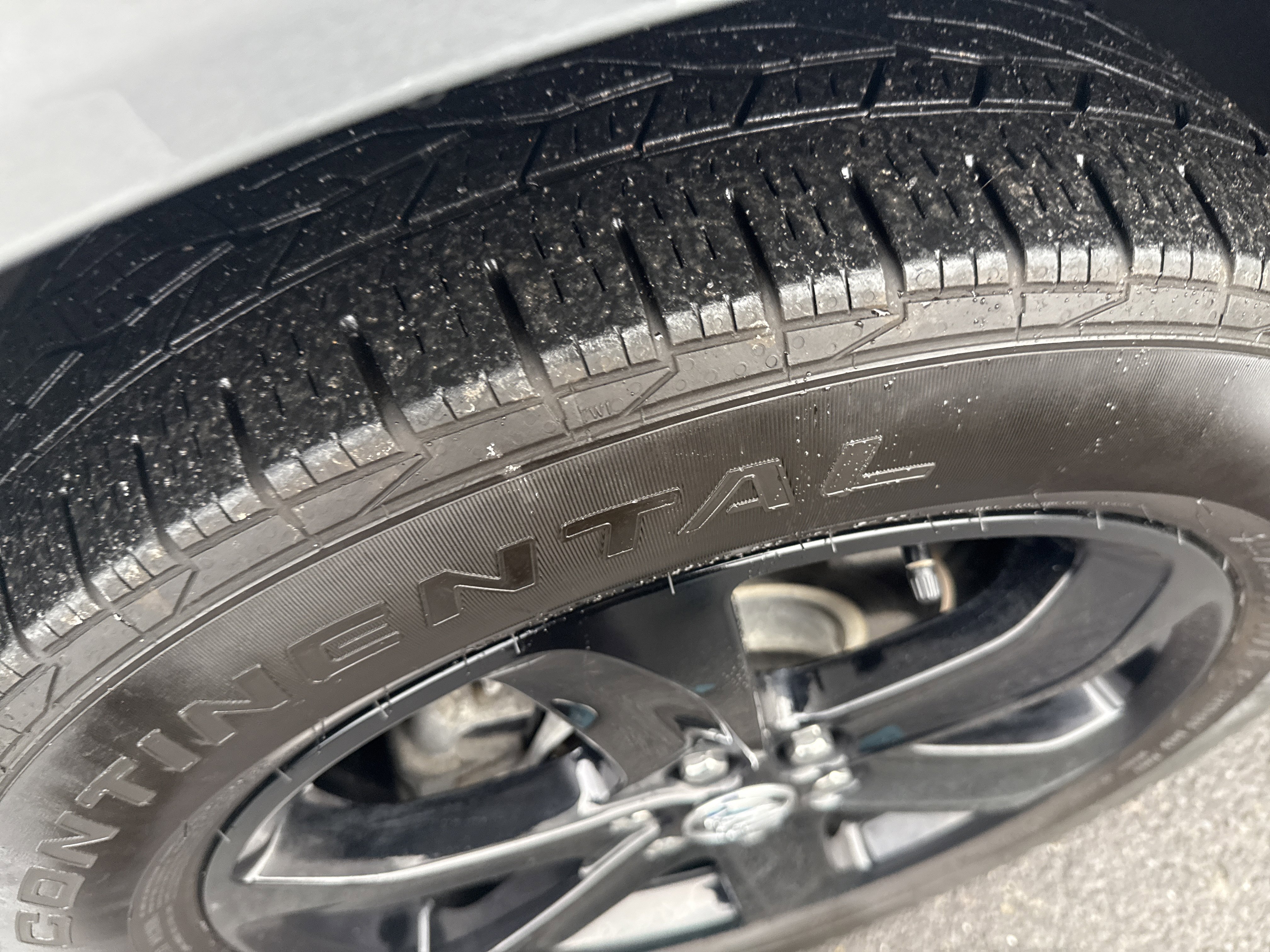 Used 2023 Buick Enclave Essence w/ Experience Buick Package image 11