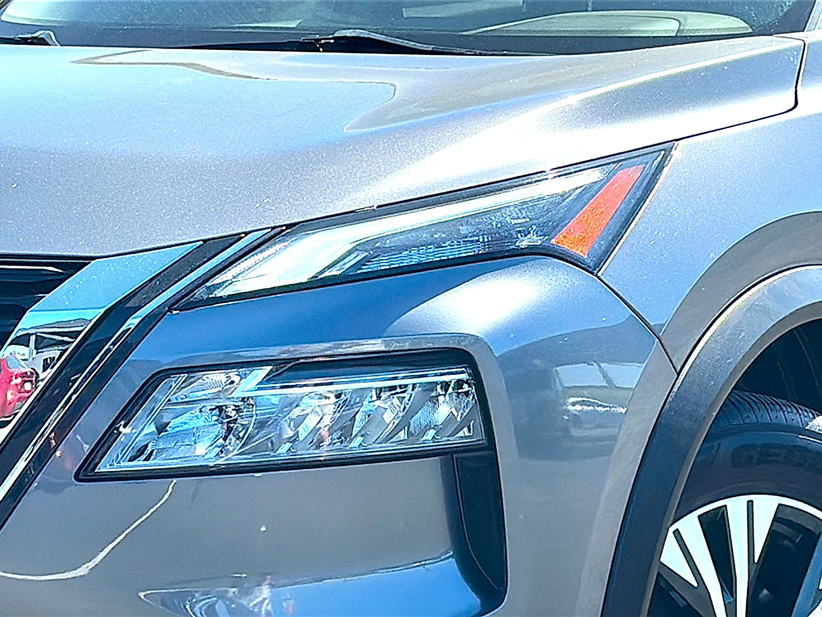 Used 2023 Nissan Rogue SV FWD image 4