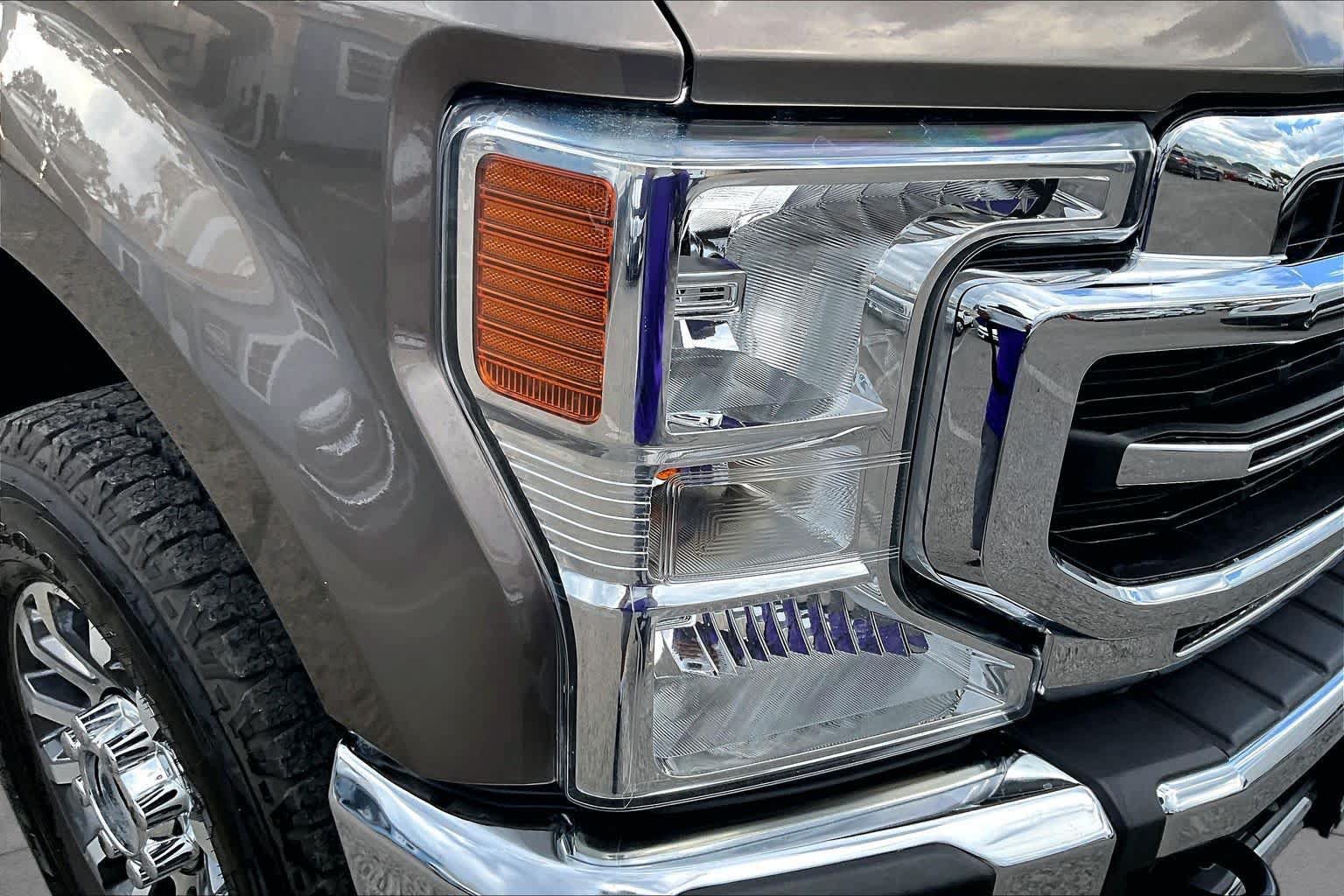 Certified 2022 Ford F350 Lariat AWD/4WD image 27