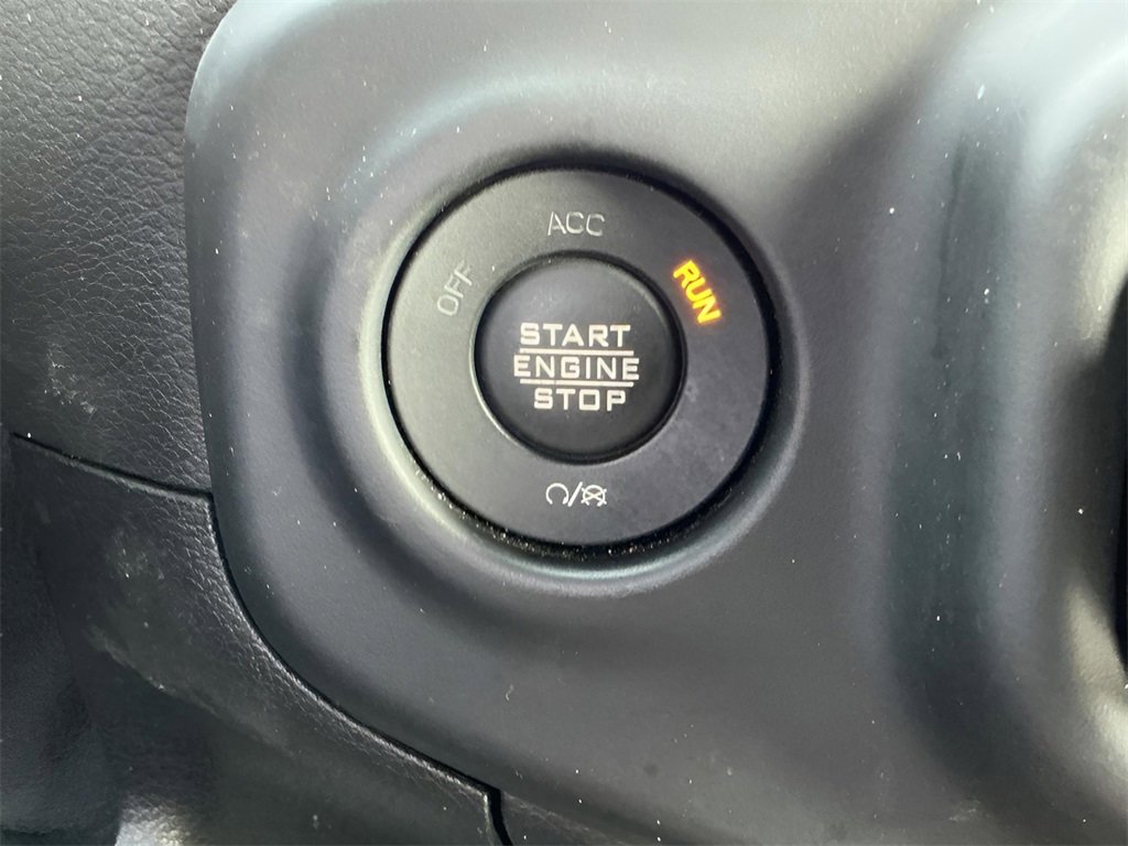 Used 2021 Jeep Gladiator Overland image 38