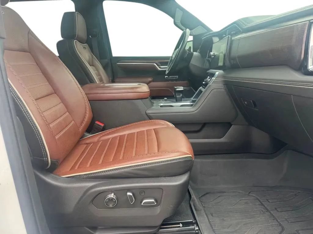 Used 2022 GMC Sierra 1500 Denali Ultimate AWD/4WD image 14