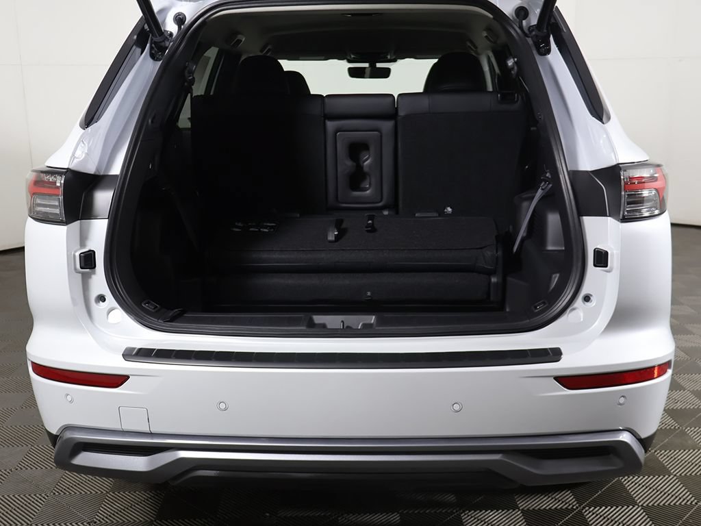 New 2026 Mitsubishi Outlander SE FWD image 18