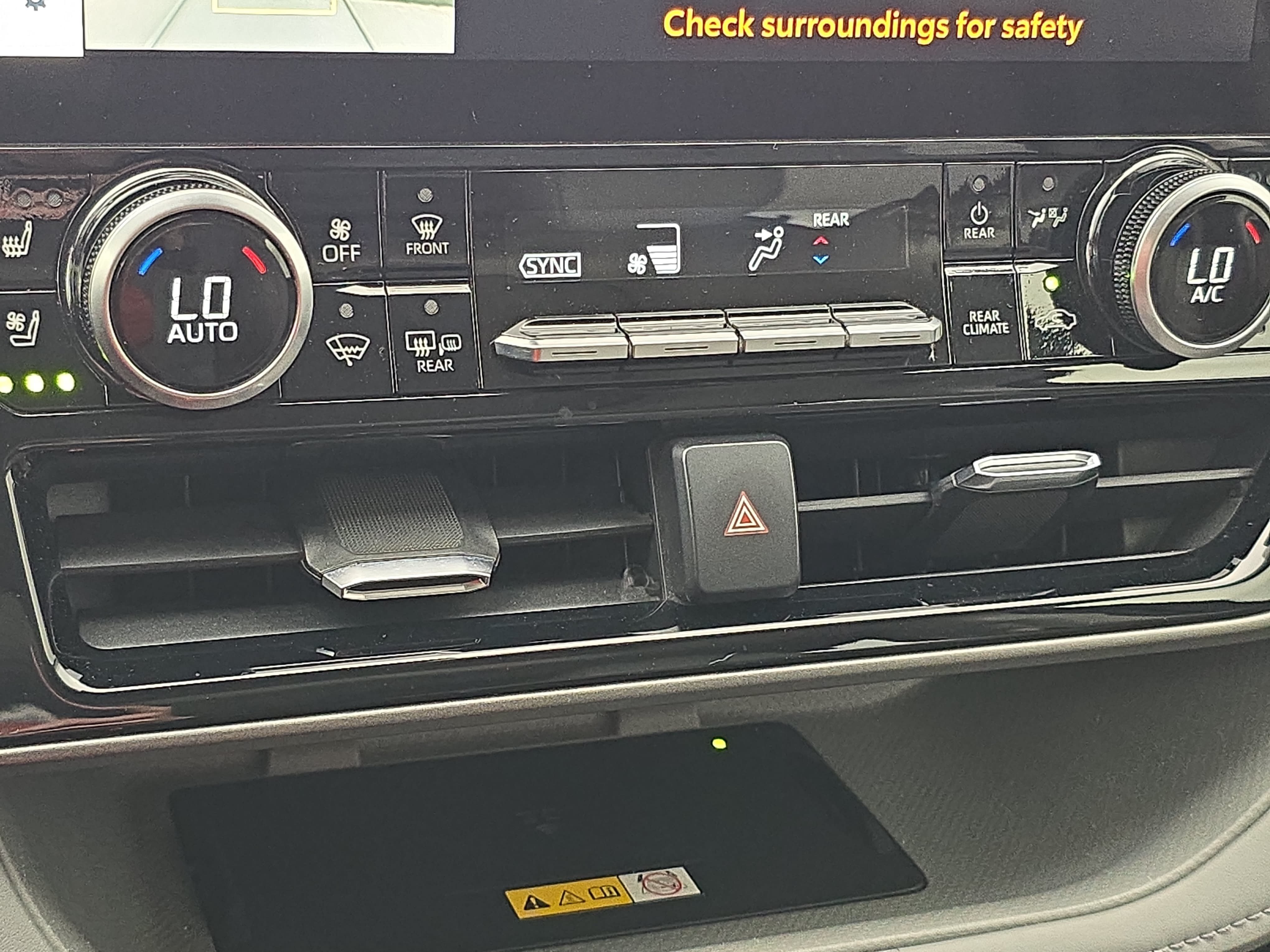 Used 2023 Toyota Highlander Limited FWD image 24
