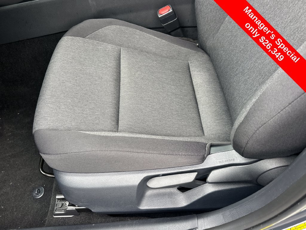 Used 2025 Toyota Camry LE AWD/4WD image 19