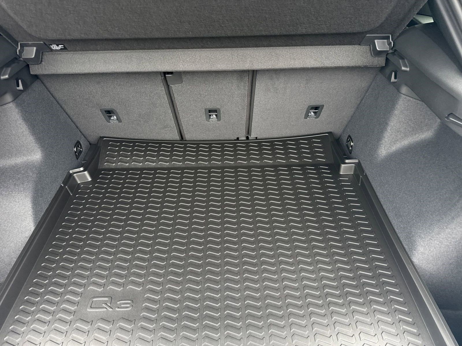 New 2025 Audi Q3 2.0T Premium image 24