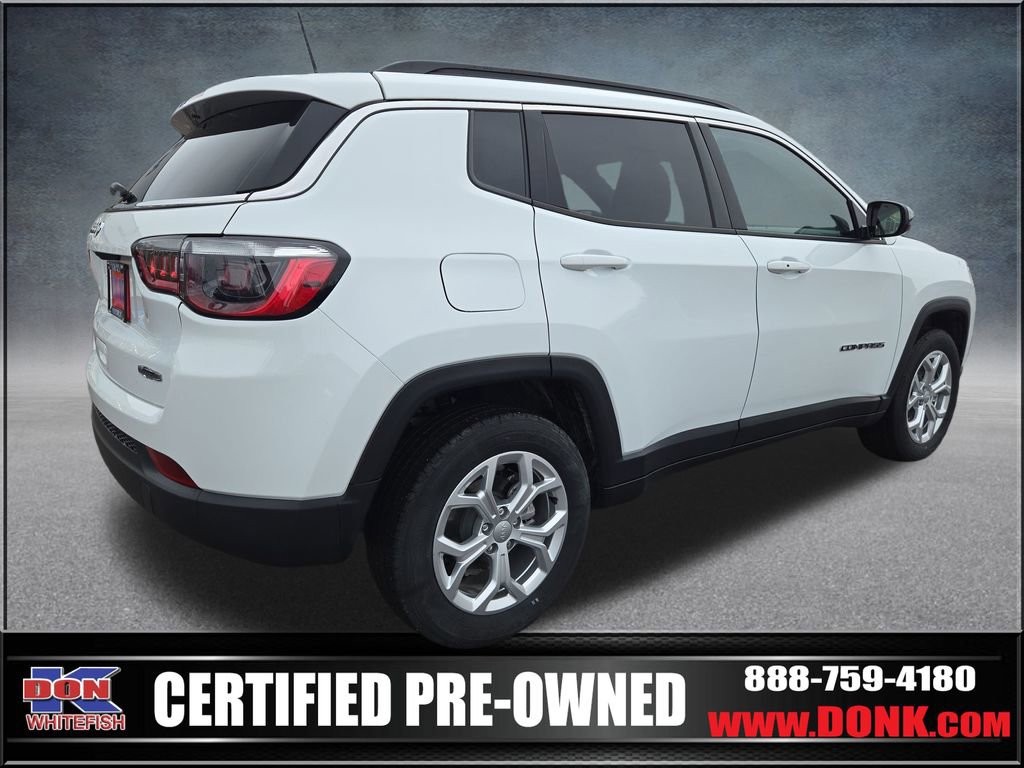 Used 2024 Jeep Compass Latitude image 8