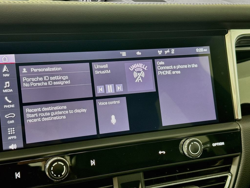 Certified 2023 Porsche Macan Turbo AWD/4WD image 16
