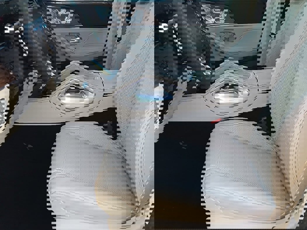 New 2026 Mercedes-Benz GLS 450 4MATIC image 14