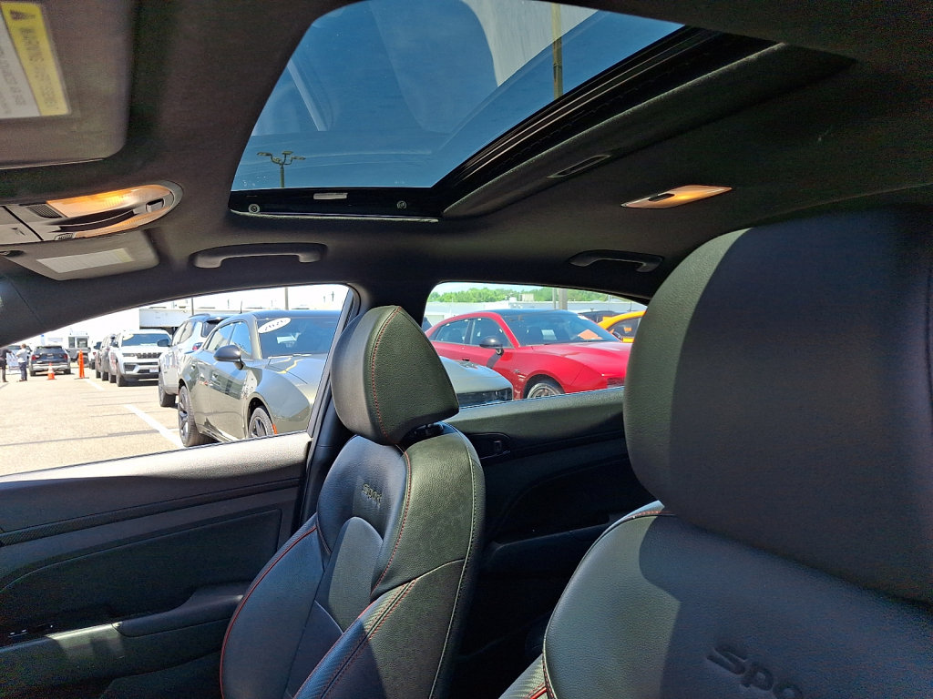 Used 2020 Hyundai Elantra Sport w/ Premium Package 02 FWD image 27