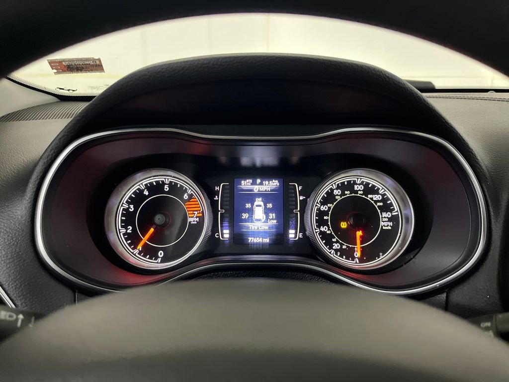 Used 2019 Jeep Cherokee Latitude w/ Popular Appearance Group image 67