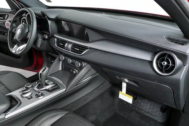 New 2026 Alfa Romeo Stelvio Sprint AWD/4WD image 24