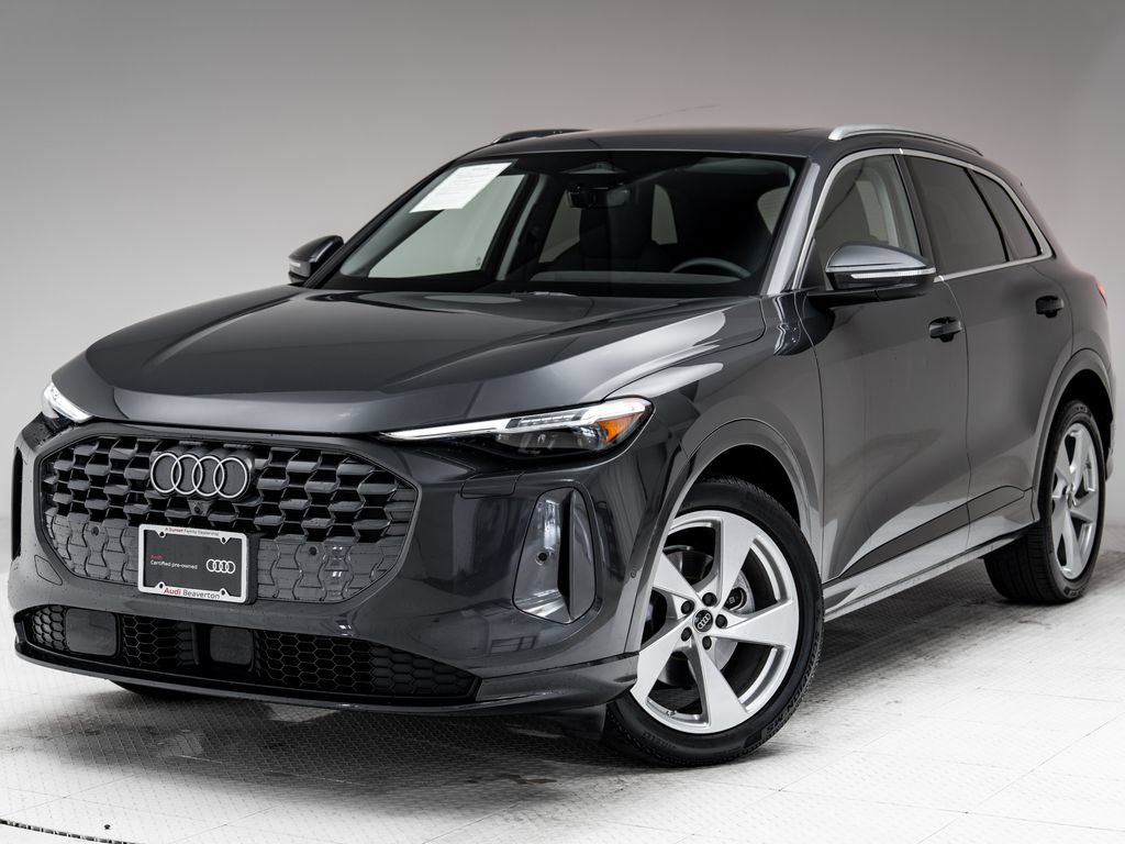 Certified 2025 Audi Q5 Prestige AWD/4WD image 1