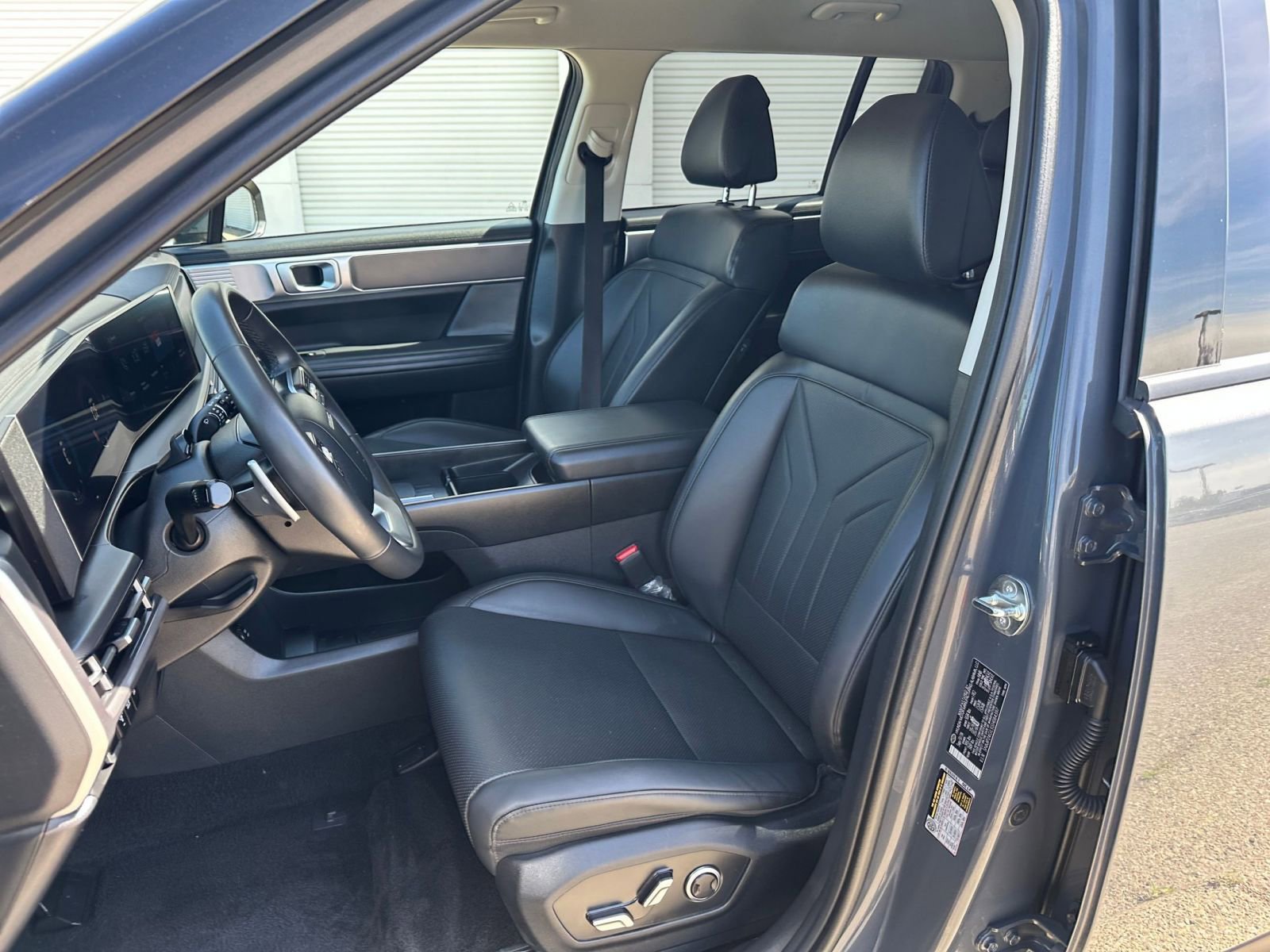Used 2025 Hyundai Santa Fe SEL image 39