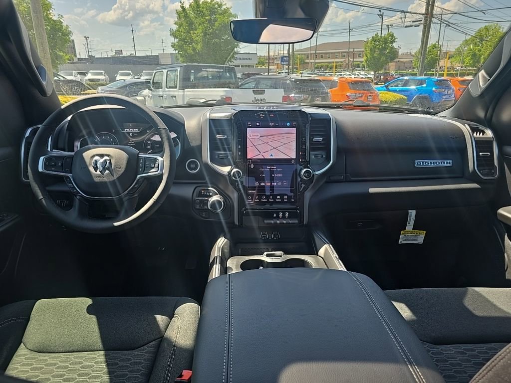 New 2026 RAM 1500 4x4 Crew Cab image 22