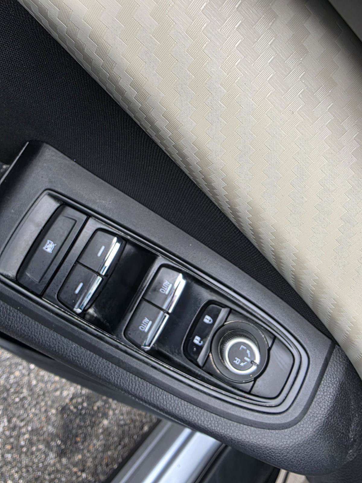 Used 2021 Subaru Ascent Premium w/ Convenience Package image 19