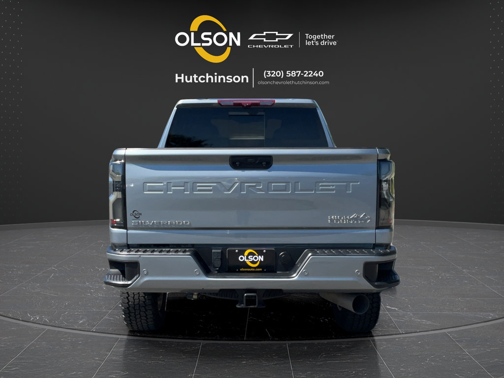 Used 2024 Chevrolet Silverado 2500 High Country w/ High Country Premium Package AWD/4WD image 12