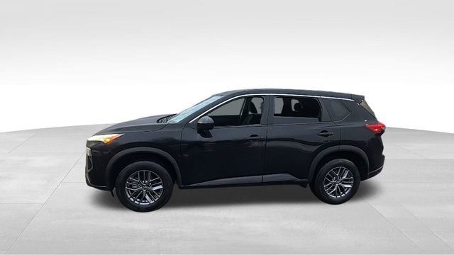 Used 2024 Nissan Rogue S image 4