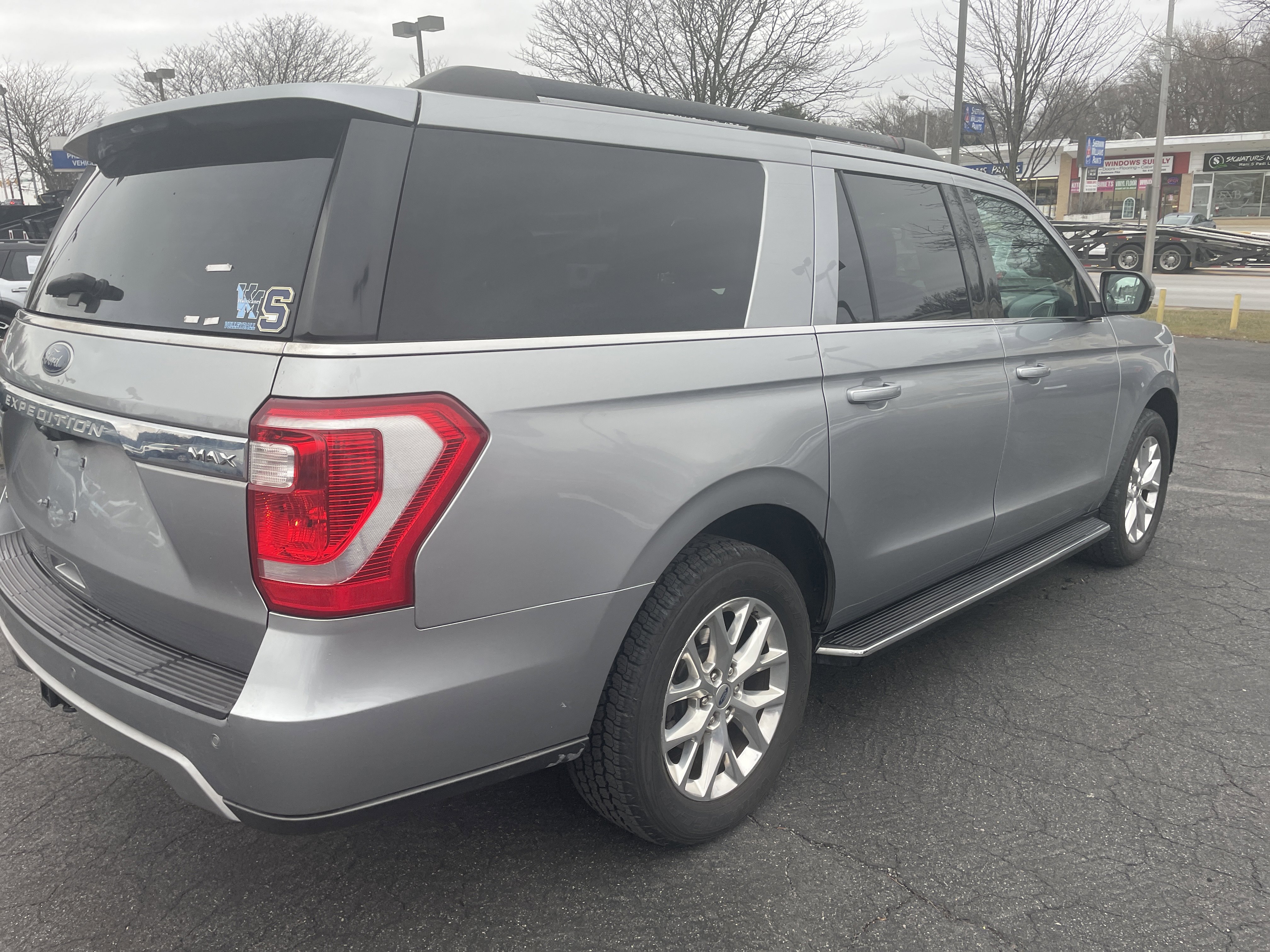 Used 2020 Ford Expedition Max XLT w/ Equipment Group 202A image 19