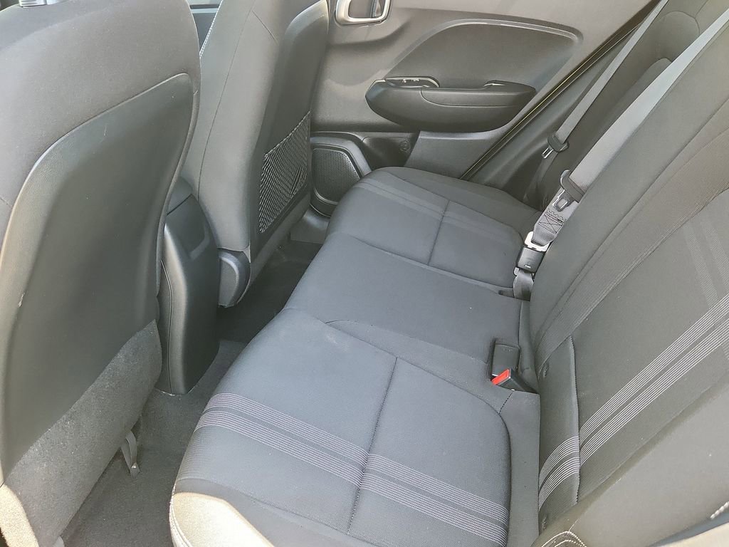 Used 2020 Hyundai Venue SEL FWD image 10