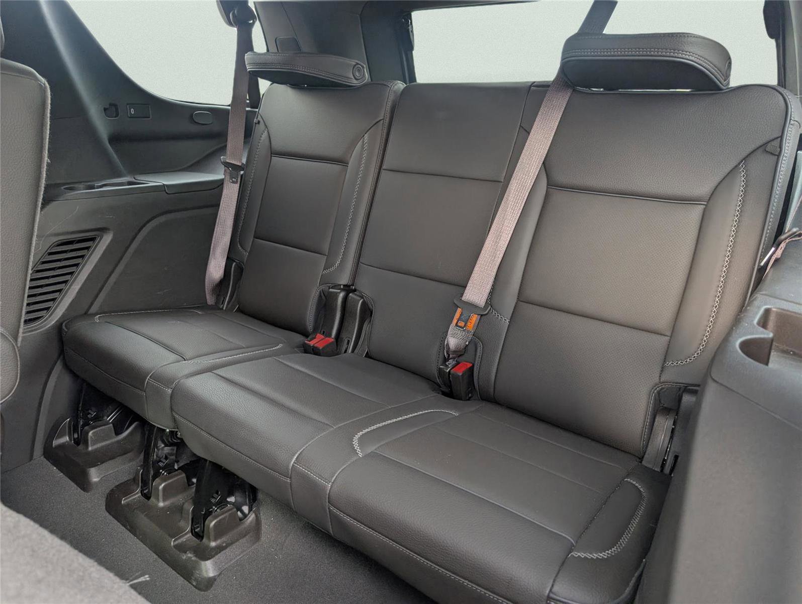 Used 2022 GMC Yukon Denali AWD/4WD image 15