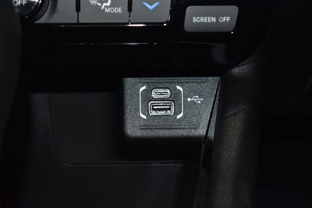 New 2026 Jeep Compass Latitude w/ Sun and Sound Group image 17