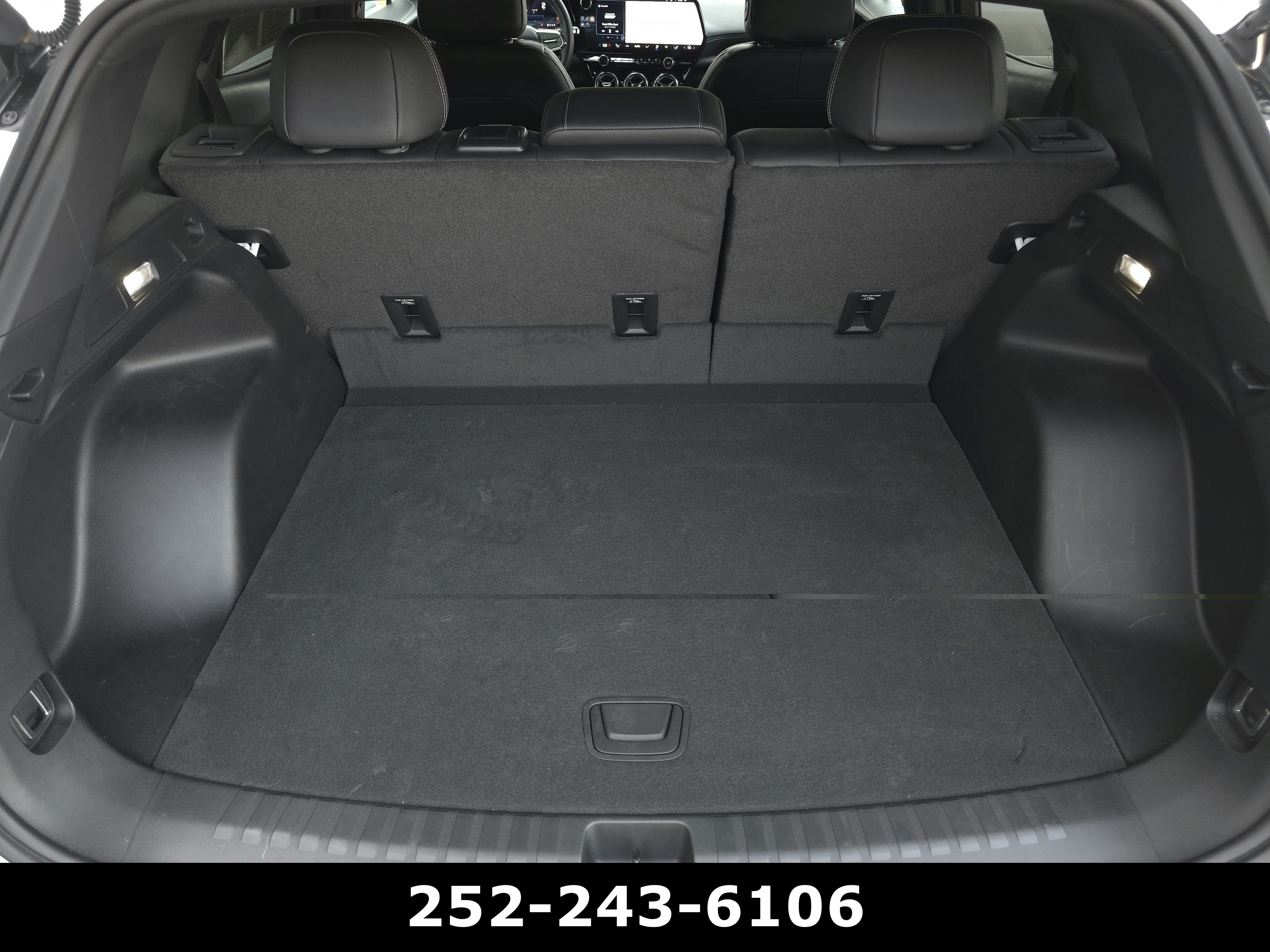 Used 2025 Chevrolet Blazer EV LT AWD/4WD image 34