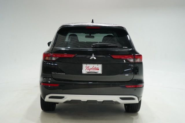 Used 2024 Mitsubishi Outlander SE image 7