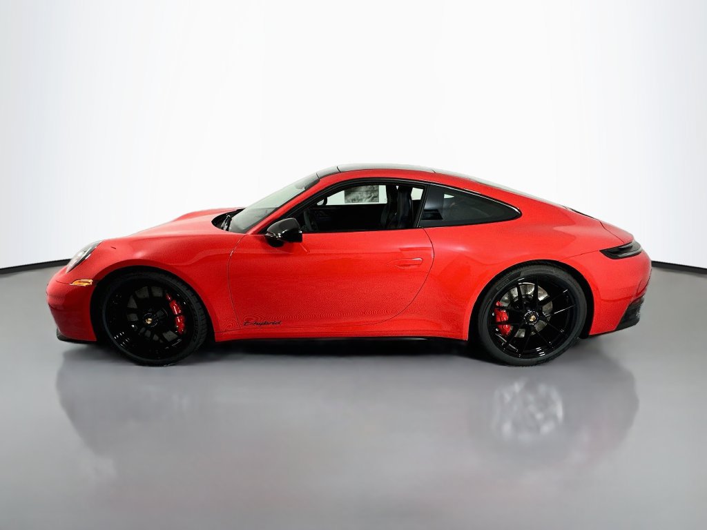 New 2026 Porsche 911 Carrera GTS RWD image 2
