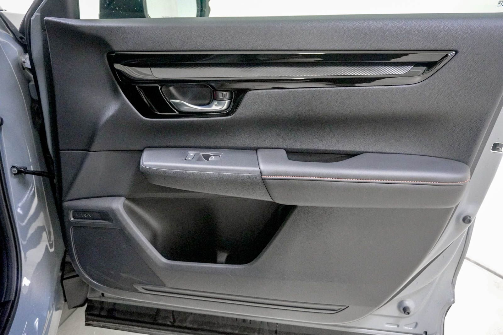 Used 2026 Honda CR-V Sport Touring image 33