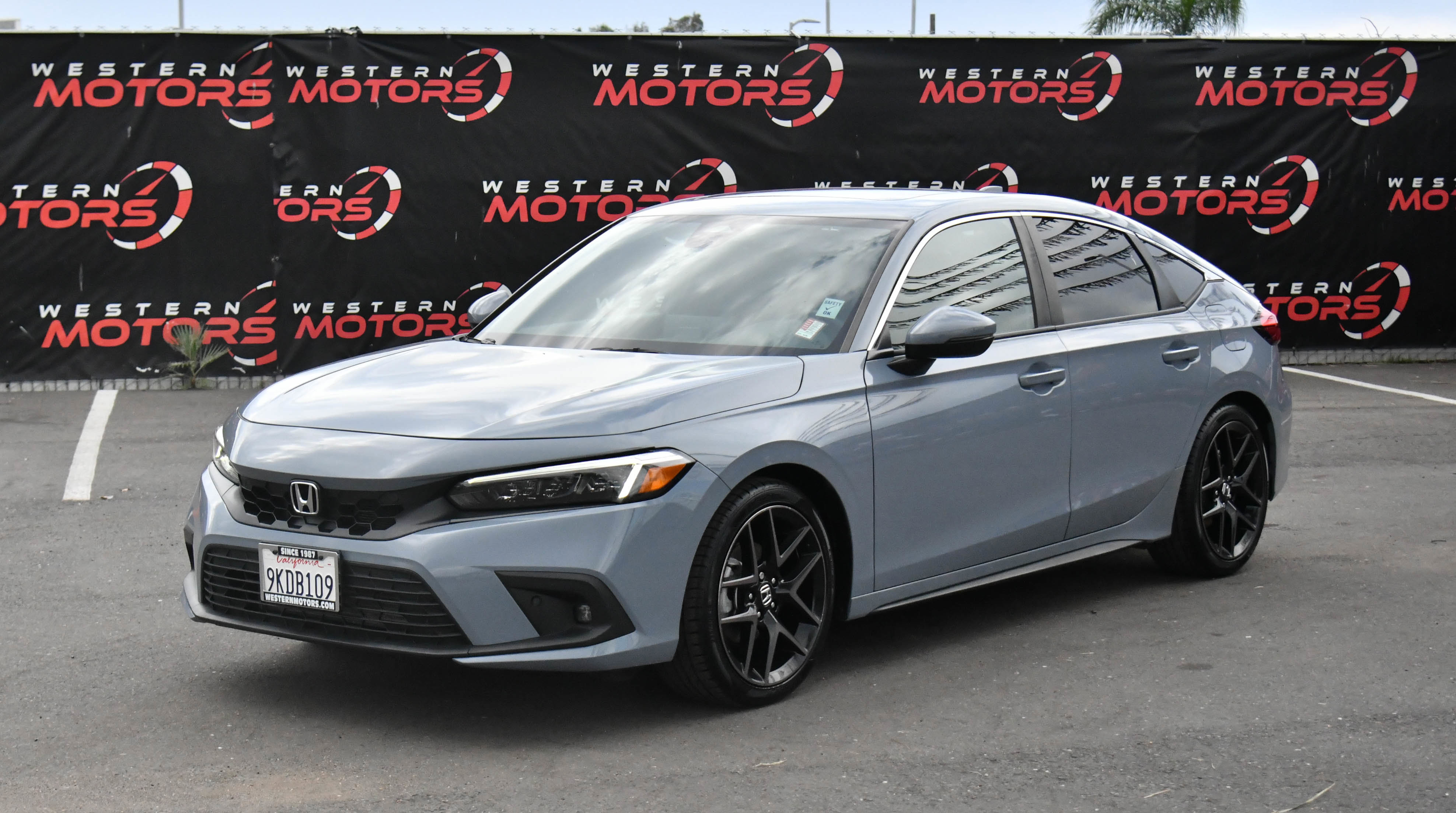 Used 2024 Honda Civic Sport Touring image 3