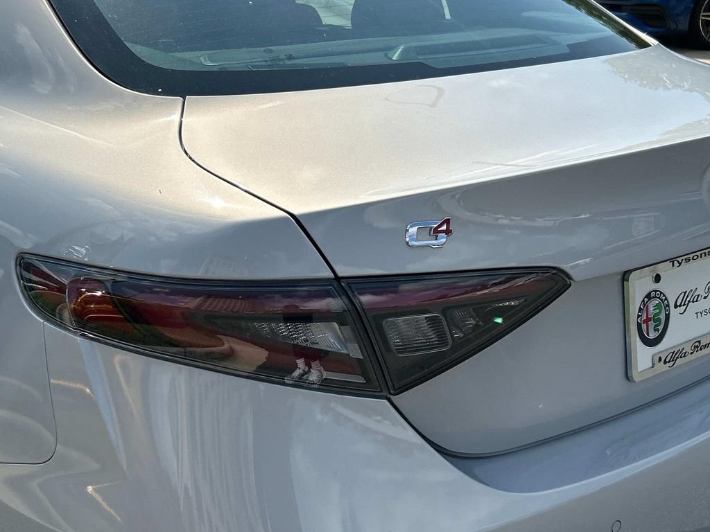 New 2025 Alfa Romeo Giulia AWD image 12