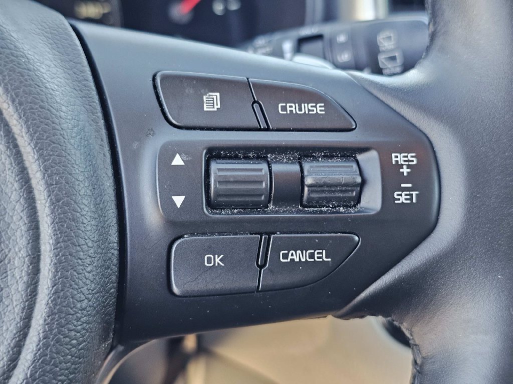 Used 2017 Kia Sorento EX w/ EX Premium Package FWD image 25