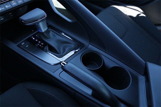 Used 2026 Hyundai Elantra Sport image 17