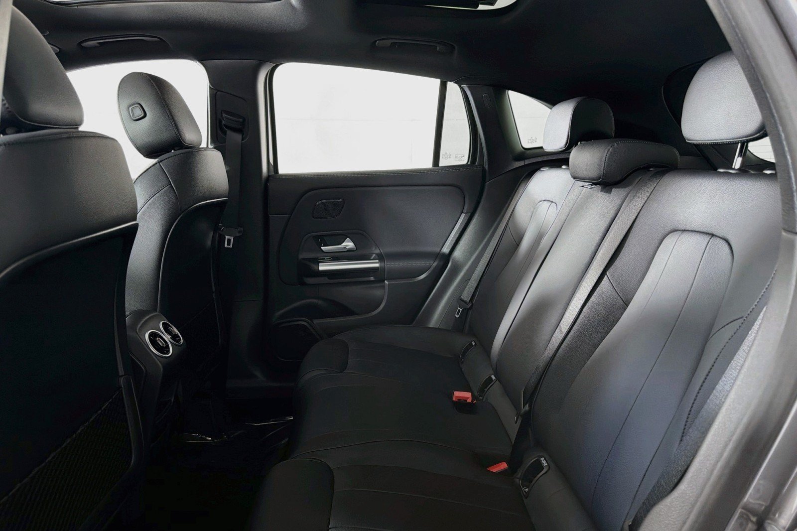 New 2026 Mercedes-Benz GLA 250 image 7
