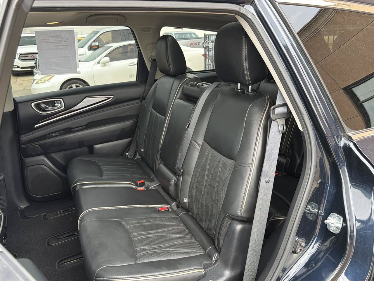 Used 2017 INFINITI QX60 Luxe w/ Deluxe Technology Package AWD/4WD image 34