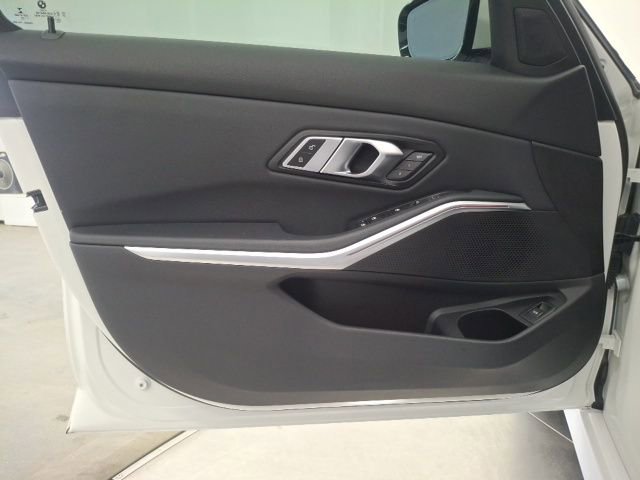 Used 2022 BMW 330i xDrive Sedan w/ Premium Package 2 image 11