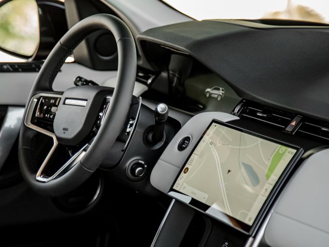 Used 2024 Land Rover Discovery Sport S image 30