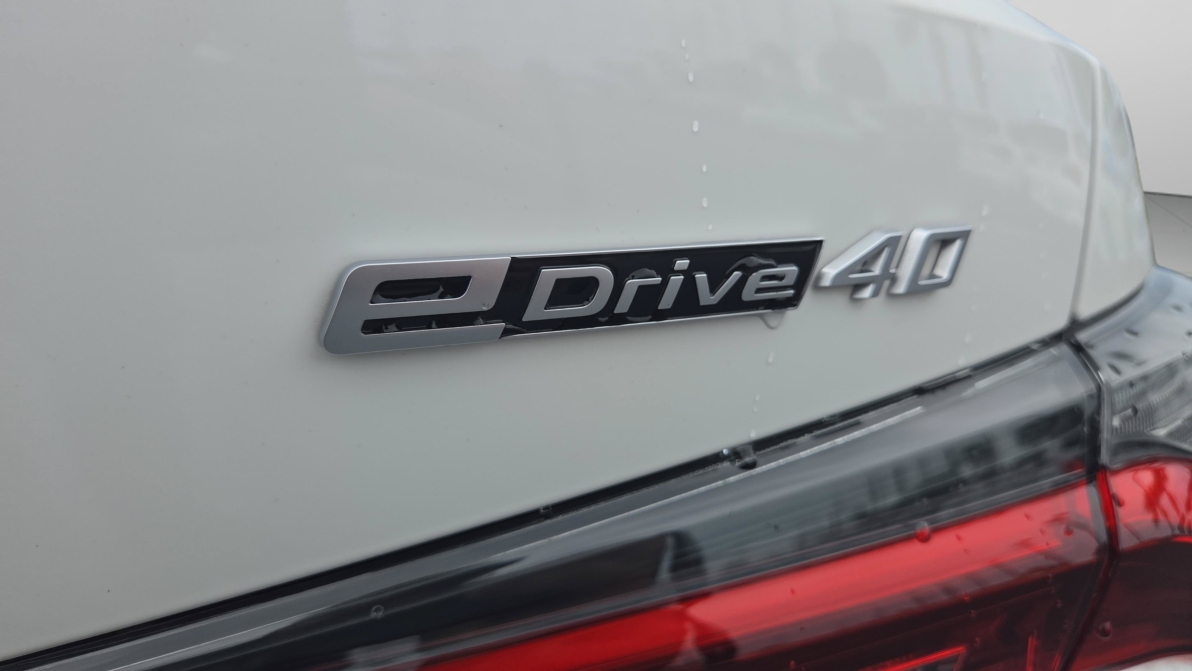 Certified 2022 BMW i4 eDrive40 RWD image 39
